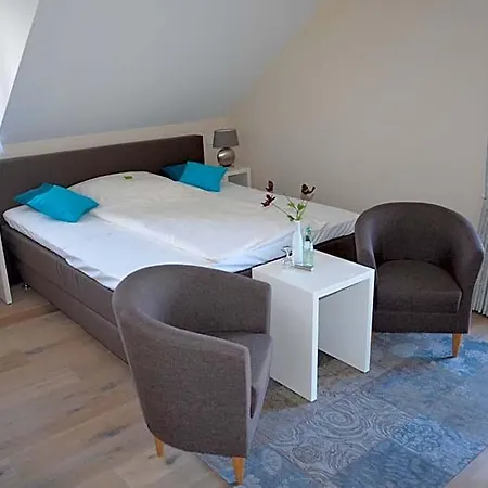 Josten Hotel 4*